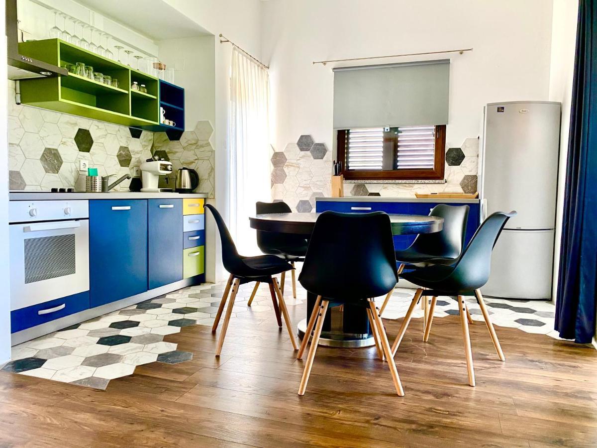 Apartment Olive Groove Малинска Екстериор снимка